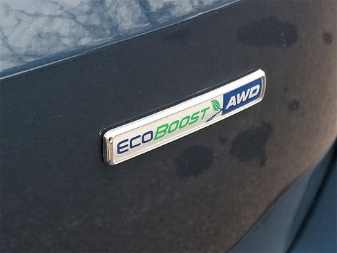 Used 2016 Ford Edge SE image 29