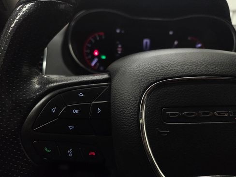Used 2018 Dodge Durango SXT w/ 3rd Row Seating Group image 17