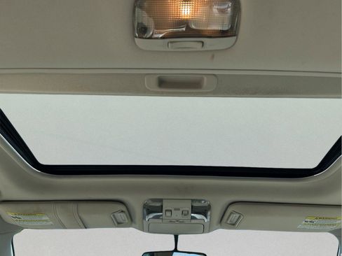 Used 2011 Subaru Outback 3.6R Limited w/ PWR Moonroof Pkg image 19