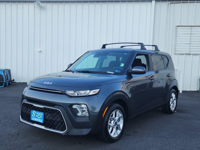 Used 2022 Kia Soul LX w/ Technology Package