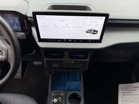 Certified 2025 Ford Maverick XLT w/ Equipment Group 302A image 19