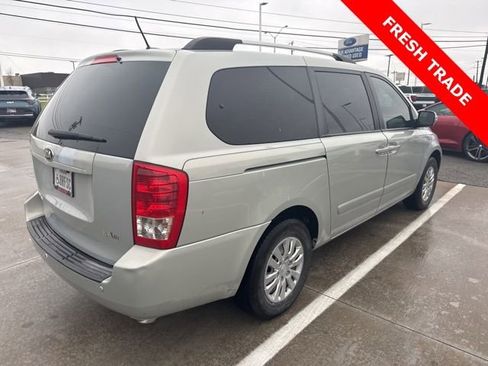 Used 2014 Kia Sedona LX FWD image 4