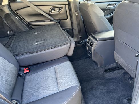 Used 2024 Nissan Rogue SV image 20