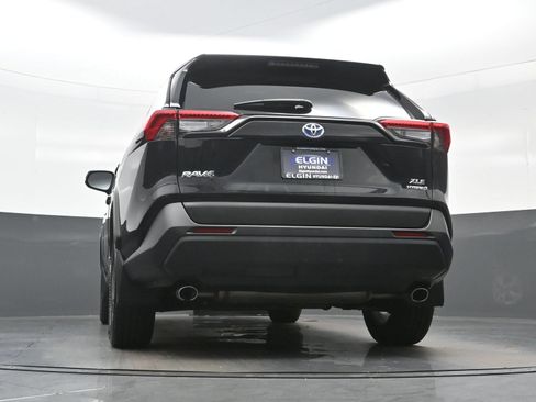 Used 2020 Toyota RAV4 XLE w/ XLE Grade Weather Package AWD/4WD image 30