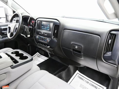 Used 2019 Chevrolet Silverado 3500 W/T image 17