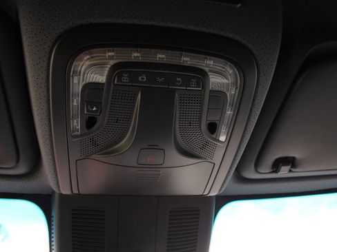 Used 2024 Mercedes-Benz Sprinter 2500 image 40