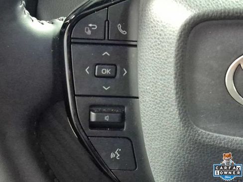 Used 2024 Toyota Prius XLE AWD/4WD image 12