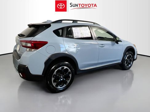 Used 2021 Subaru Crosstrek 2.0i Premium image 4