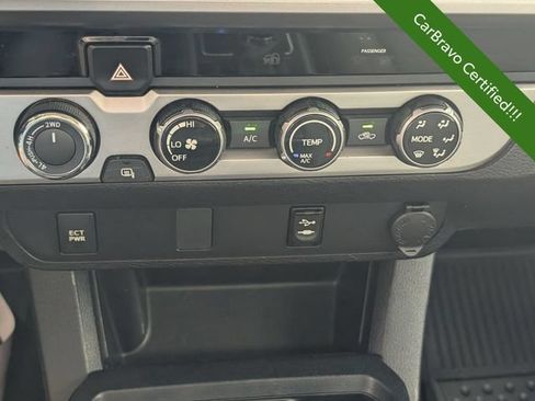 Used 2017 Toyota Tacoma SR5 w/ Tow Package AWD/4WD image 20