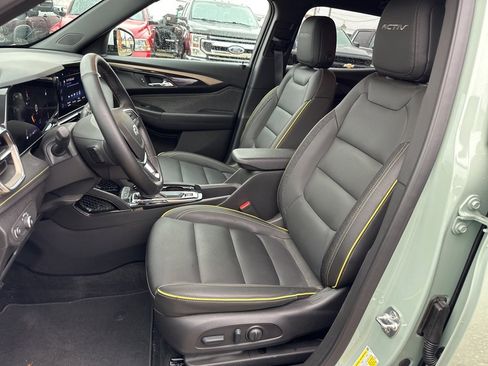 Used 2025 Chevrolet TrailBlazer ACTIV w/ Convenience Package image 13