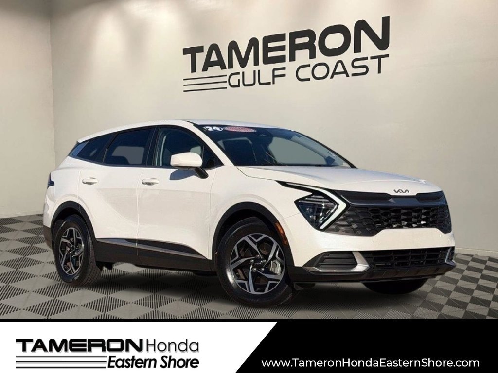 Used 2024 Kia Sportage LX FWD image 1
