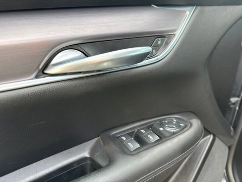 Used 2023 Cadillac XT5 Luxury AWD/4WD image 11
