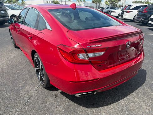 Used 2019 Honda Accord Sport image 5