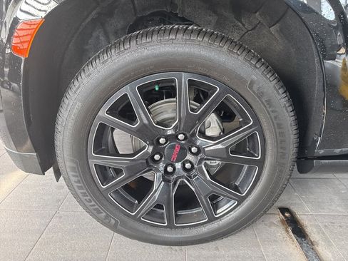 Used 2023 GMC Yukon Denali image 8