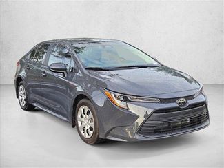 Used 2025 Toyota Corolla LE FWD video 3