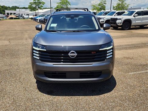 New 2025 Nissan Kicks SR image 15