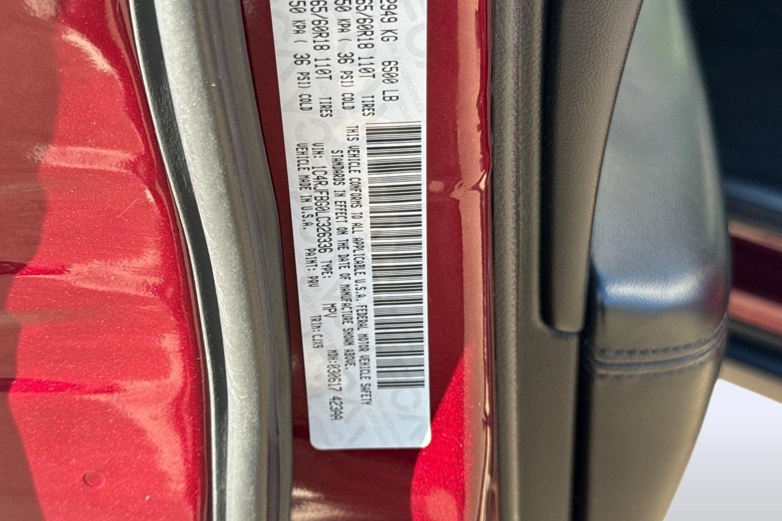 Used 2020 Jeep Grand Cherokee Limited AWD/4WD image 29