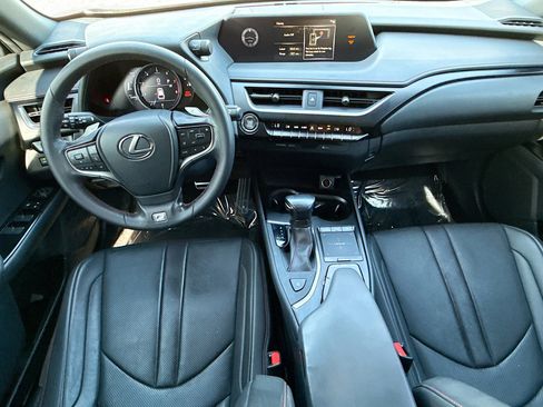 Used 2022 Lexus UX 200 F Sport w/ Accessory Package (Z1) image 15