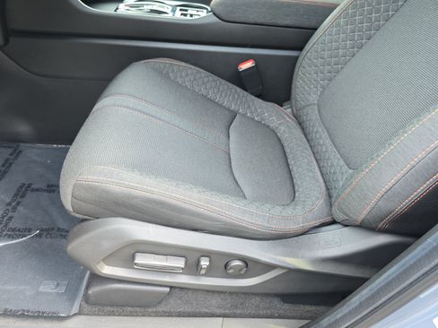 Used 2025 Honda Pilot Sport image 29