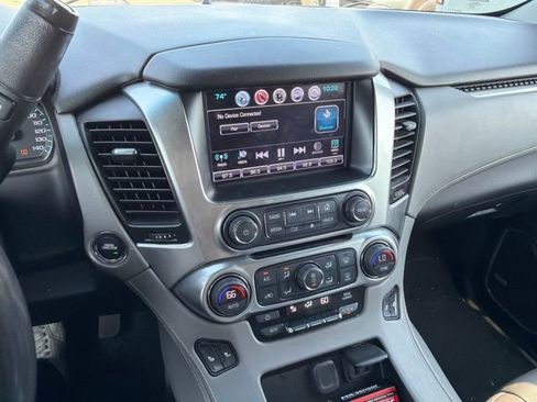 Used 2017 Chevrolet Suburban LT w/ Luxury Package AWD/4WD image 12