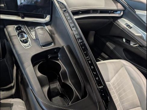 Used 2023 Chevrolet Corvette Stingray Premium Conv w/ Z51 Performance Package image 18