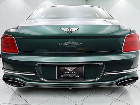 New 2026 Bentley Flying Spur Plug-In Hybrid image 15