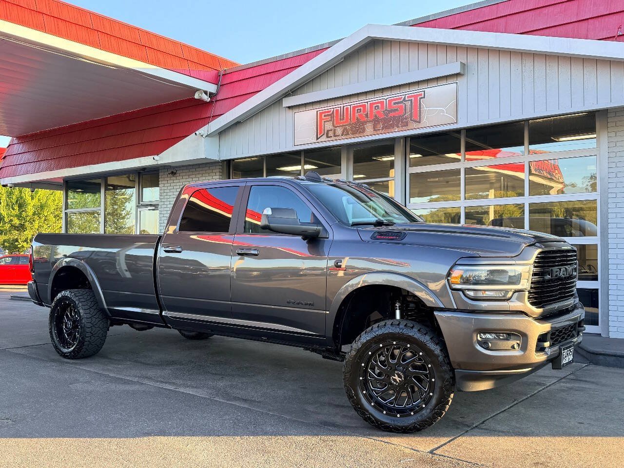 Used 2020 RAM 2500 Laramie w/ Night Edition AWD/4WD image 1