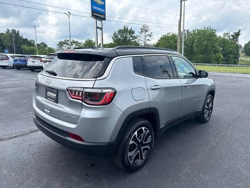 Used 2024 Jeep Compass Limited AWD/4WD image 10