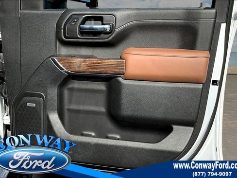 Used 2021 Chevrolet Silverado 2500 High Country image 31
