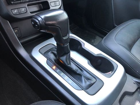 Used 2018 Chevrolet Colorado ZR2 image 25