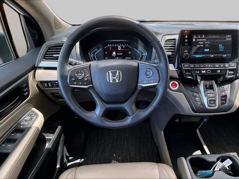 Used 2023 Honda Odyssey EX-L image 6