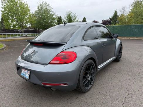 Used 2013 Volkswagen Beetle R-Line FWD image 7