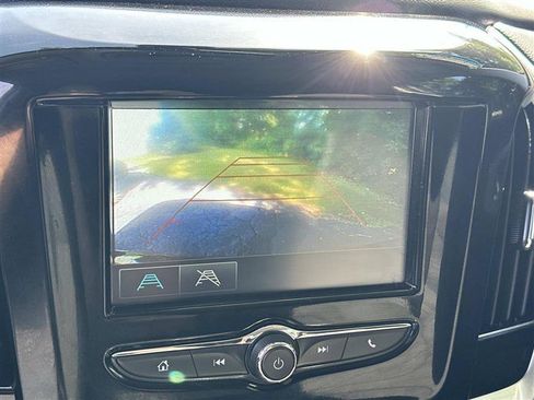 Used 2019 Chevrolet Traverse LS w/ LPO, Blackout Package AWD/4WD image 19
