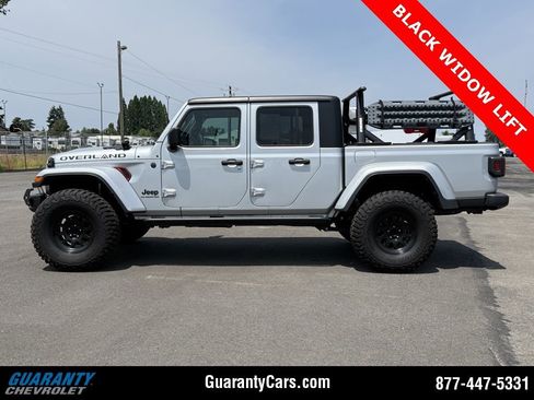 Used 2022 Jeep Gladiator Sport image 5