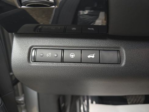 Used 2025 Nissan Pathfinder SV w/ Cargo Package FWD image 32