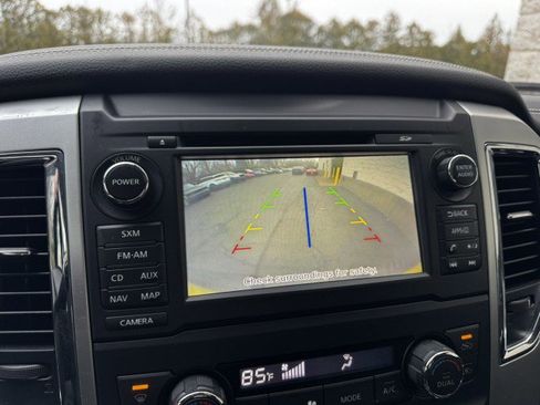 Used 2016 Nissan Titan PRO-4X w/ Pro-4x Convenience Package image 21