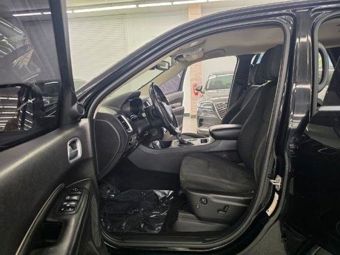 Used 2020 Dodge Durango SXT AWD/4WD image 32