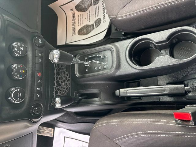 Used 2014 Jeep Wrangler Unlimited Sahara w/ Max Tow Package AWD/4WD image 23