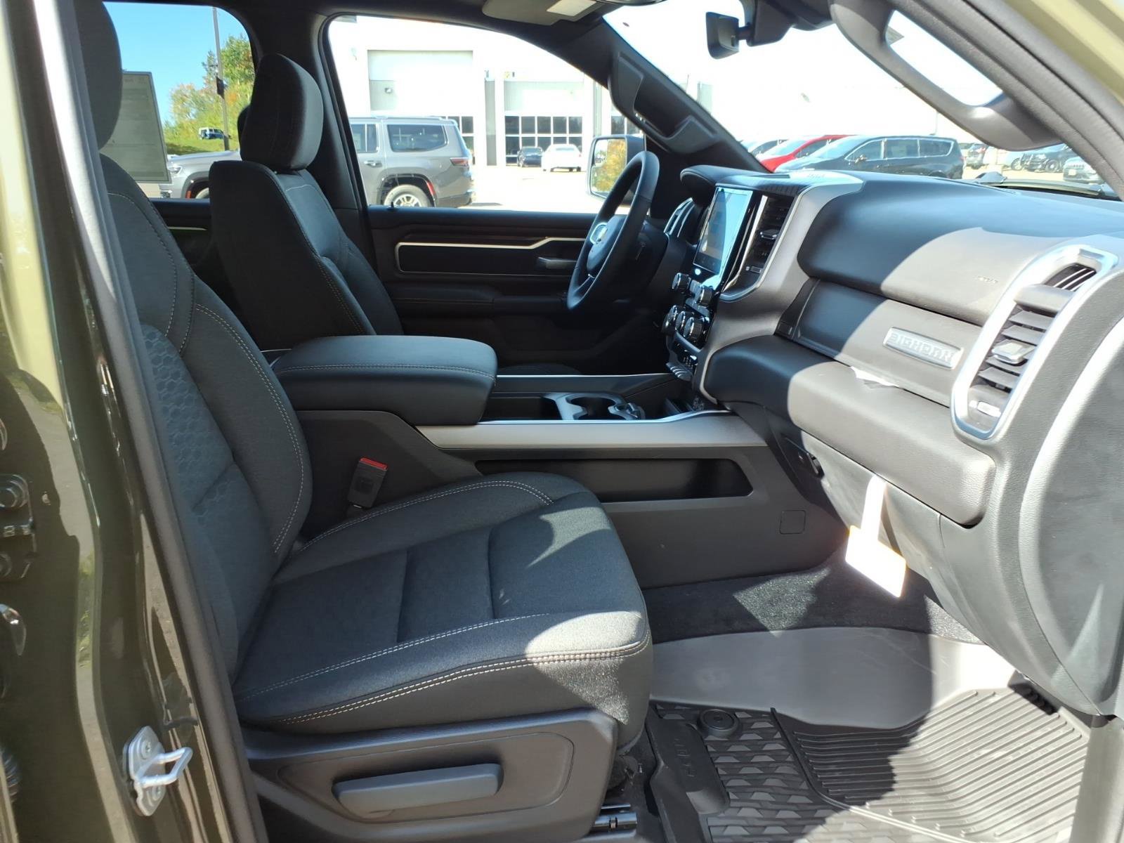 New 2027 RAM 1500 4x4 Crew Cab image 18