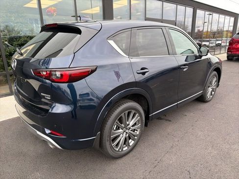 New 2025 MAZDA CX-5 Signature image 3