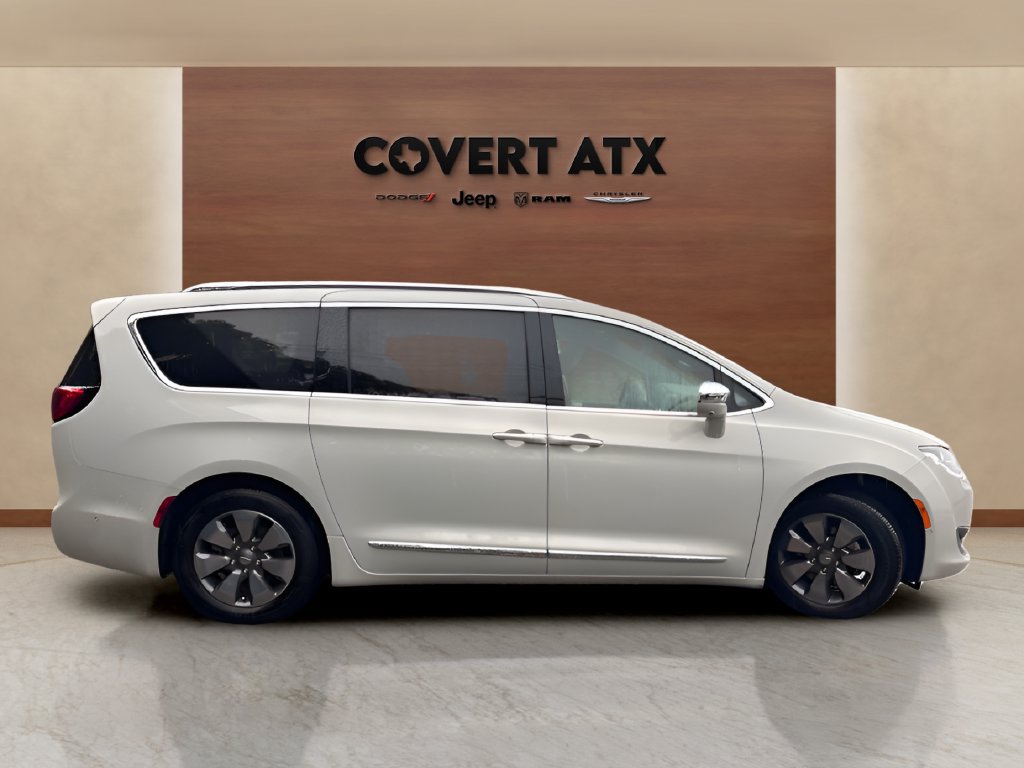 Used 2020 Chrysler Pacifica Limited w/ Advanced Safetytec Group FWD image 6
