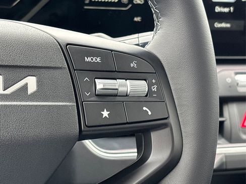 New 2025 Kia K4 EX image 19