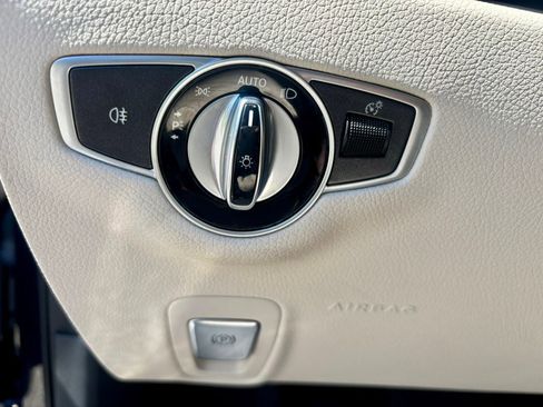 Used 2018 Mercedes-Benz E 300 4MATIC image 27