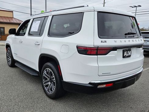 Used 2023 Jeep Wagoneer Series II image 11