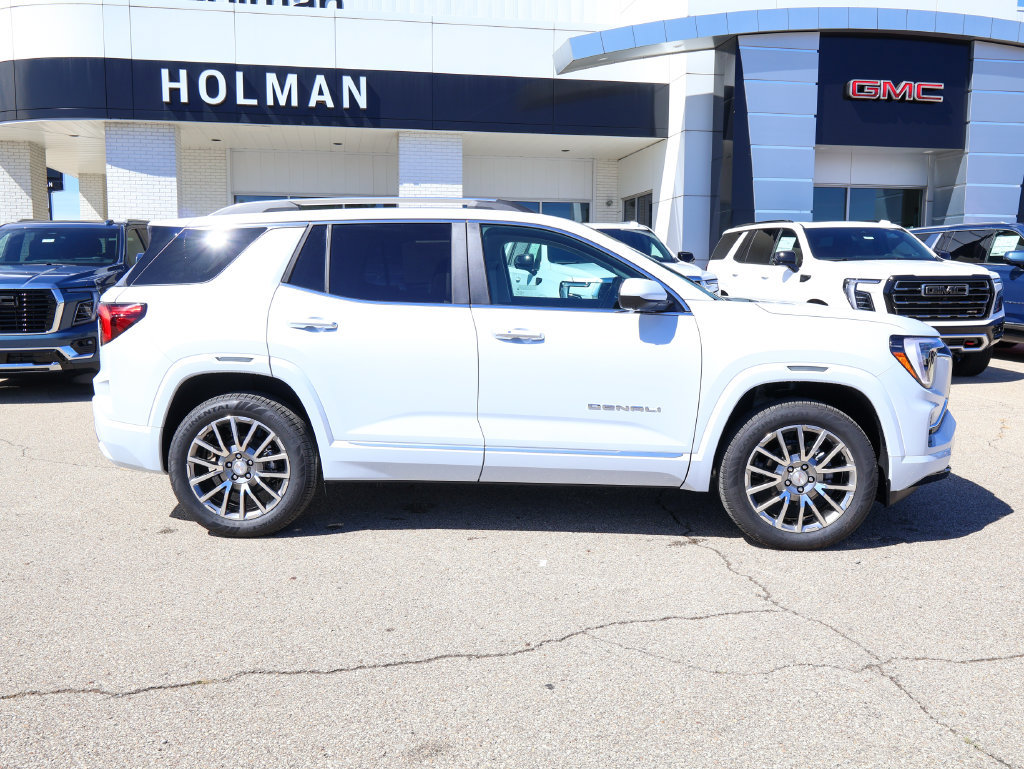 New 2027 GMC Terrain Denali AWD/4WD image 2