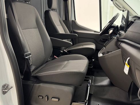 New 2026 Ford Transit 250 148 High Roof image 32