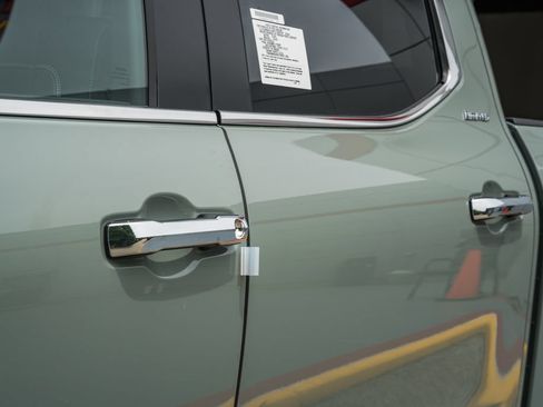 New 2026 Toyota Tundra Limited AWD/4WD image 16