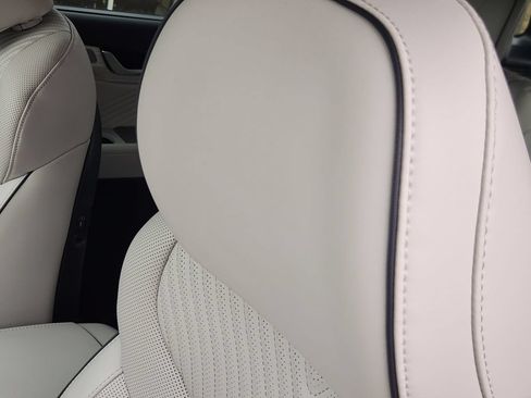 Certified 2025 Hyundai Palisade Calligraphy FWD image 15