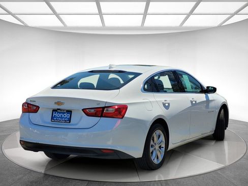 Used 2023 Chevrolet Malibu LT FWD image 3