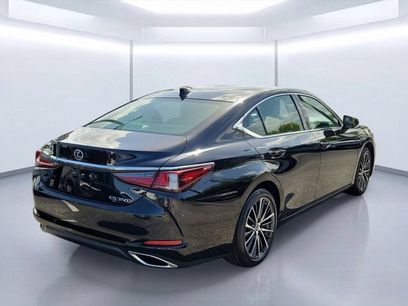 Used 2024 Lexus ES 350 w/ Premium Package